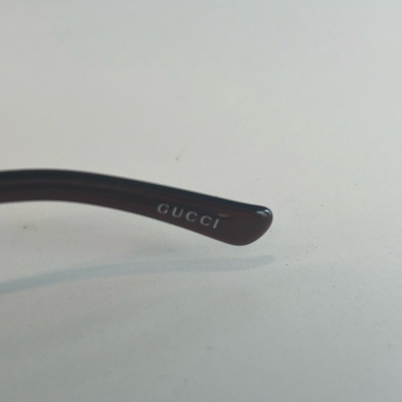 Vintage GUCCI Sunglasses - Picture 4 of 10